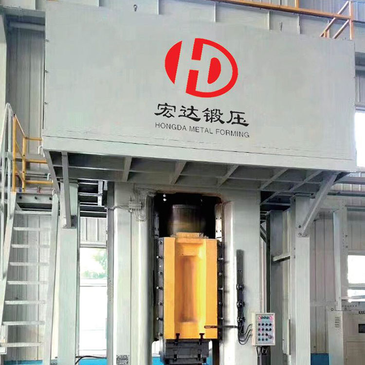 Какую систему управления применяют прессы серии EP?